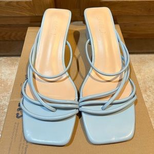 Worn once women’s sandals size 7